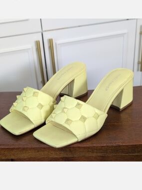 Marc Fisher Lemon Quilted  Spiked Block Heel Mule Shoes Size 7